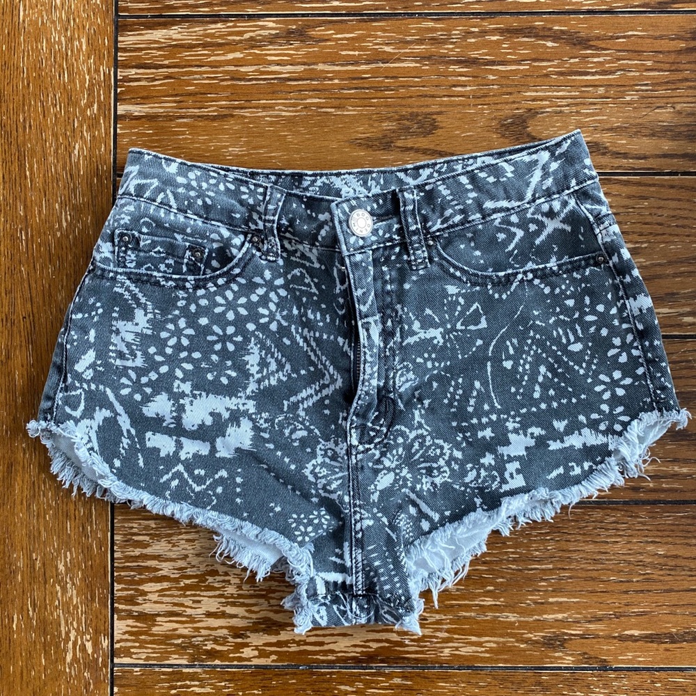 BDG Patterned High-Rise Shorts